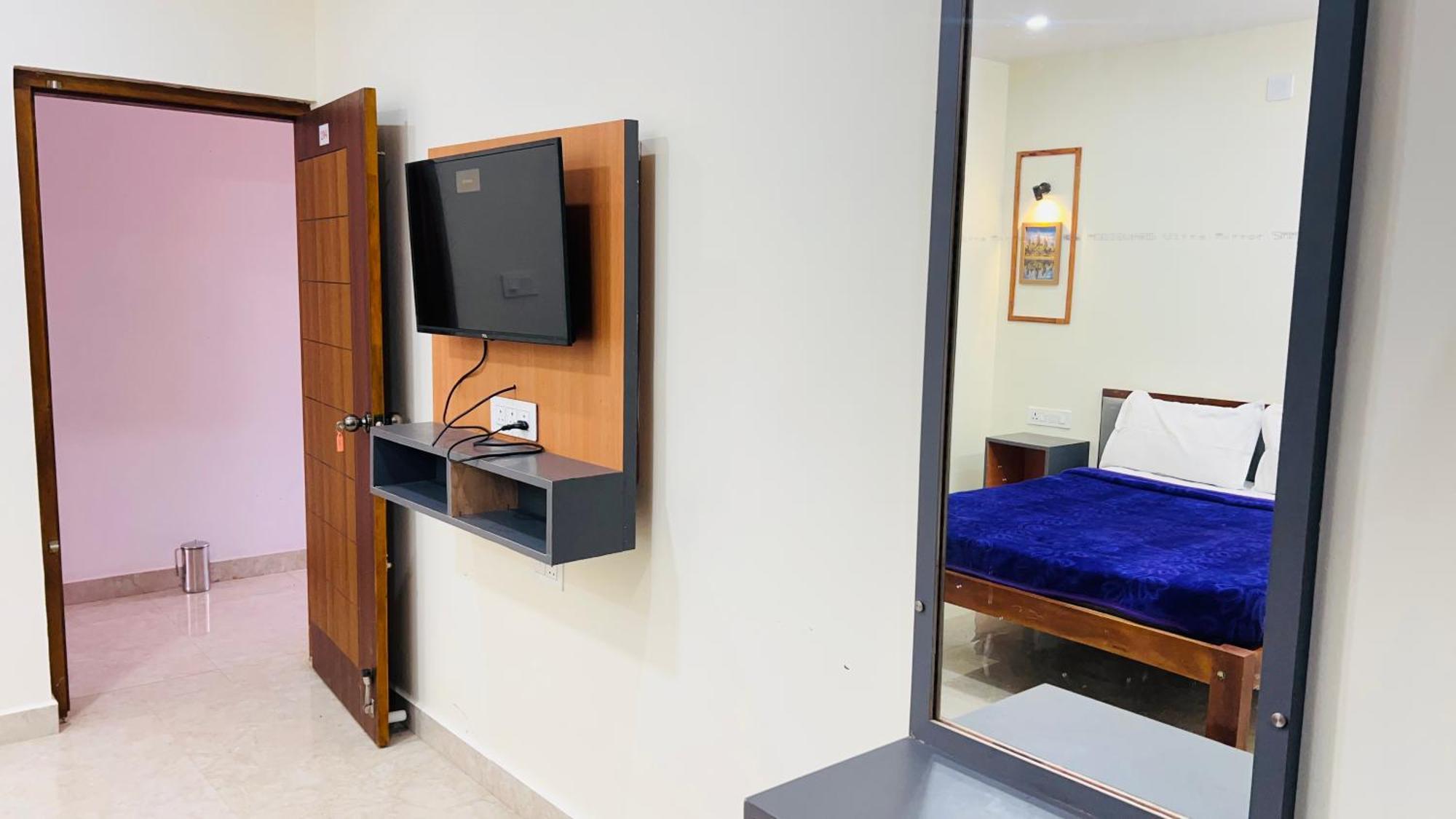 Hidden Doors Apartment 우티 외부 사진